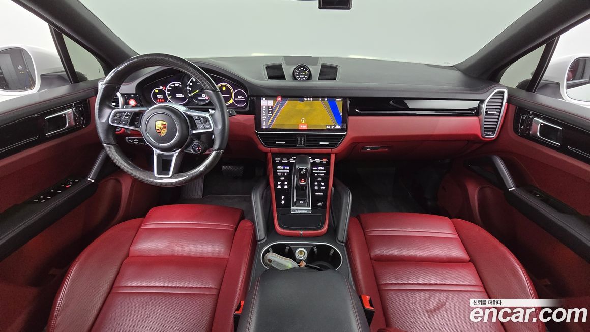 Porsche Cayenne 2021