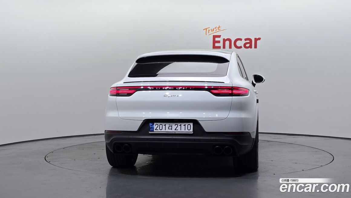 Porsche Cayenne 2021
