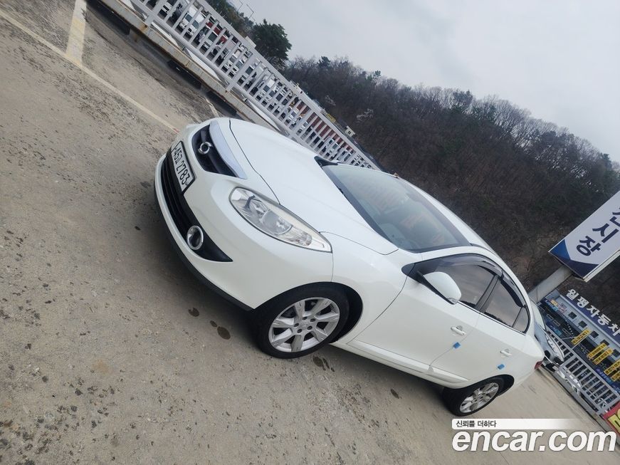 Renault-KoreaSamsung SM3 2011