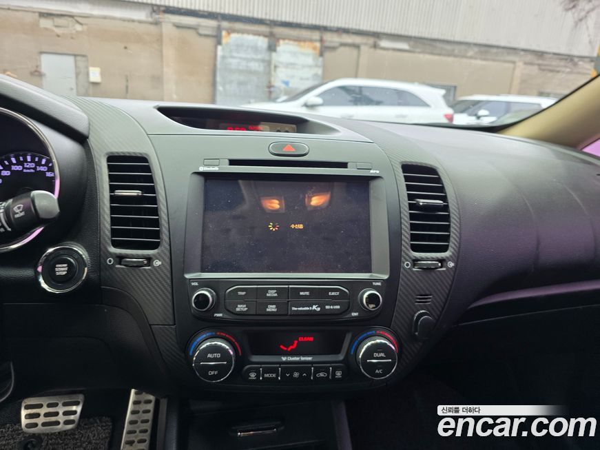 Kia K3 2013