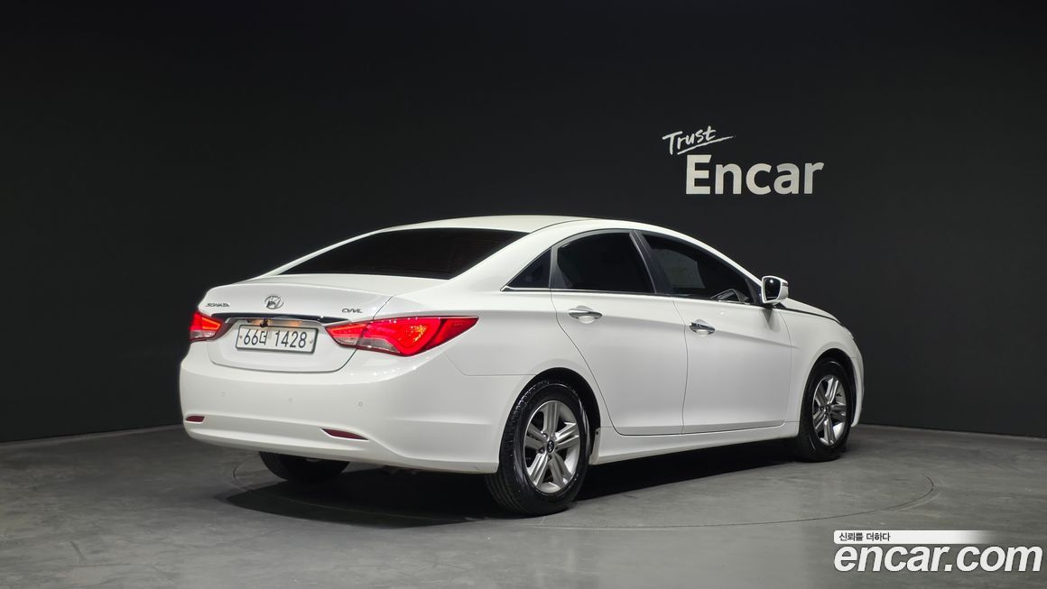 Hyundai Sonata 2013
