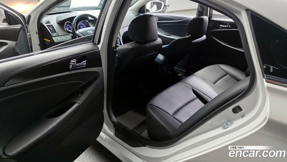Hyundai Sonata 2013