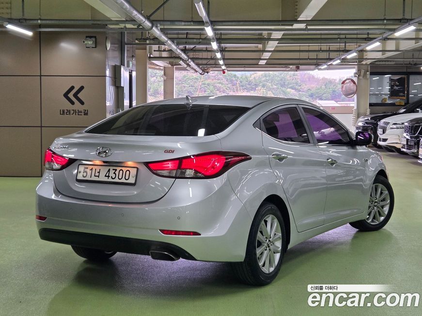 Hyundai AVANTE 2015
