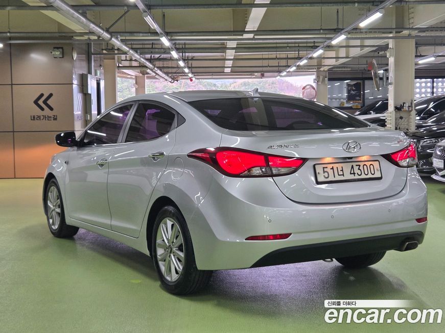 Hyundai AVANTE 2015