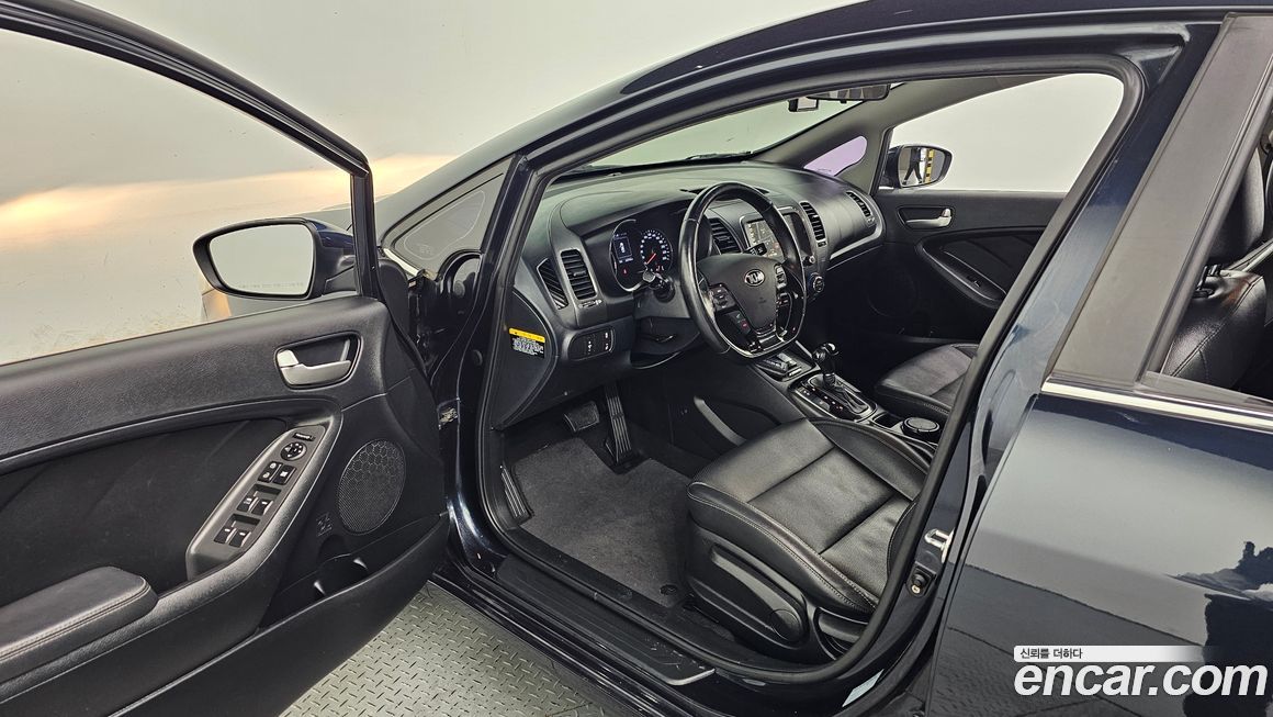 Kia K3 2016