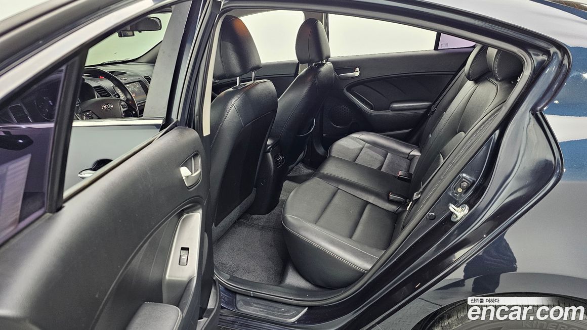 Kia K3 2016