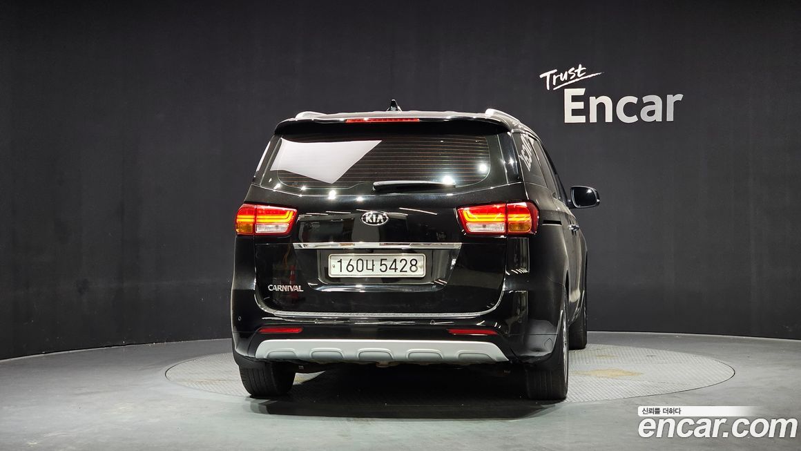 Kia Canival 2016