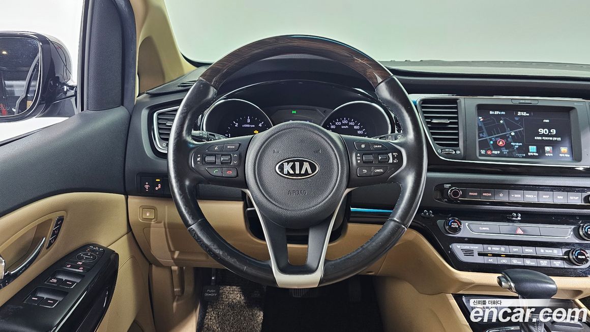 Kia Canival 2018