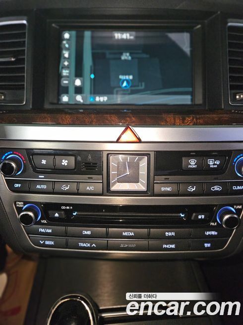 Hyundai Genesis 2015