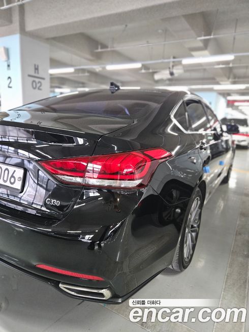 Hyundai Genesis 2015