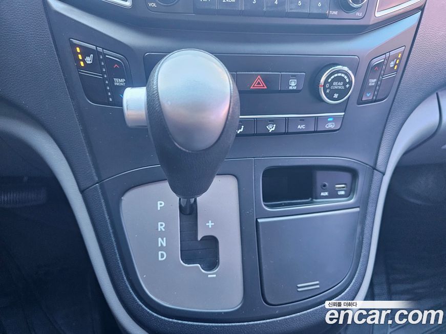Hyundai Starex 2017