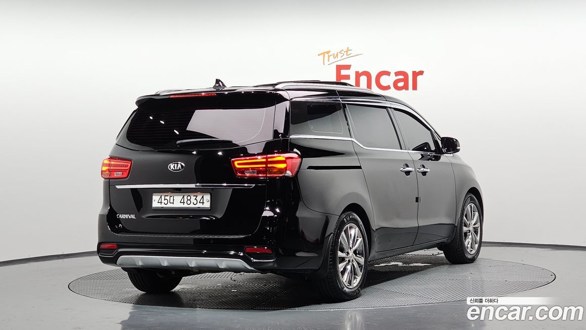 Kia Canival 2019