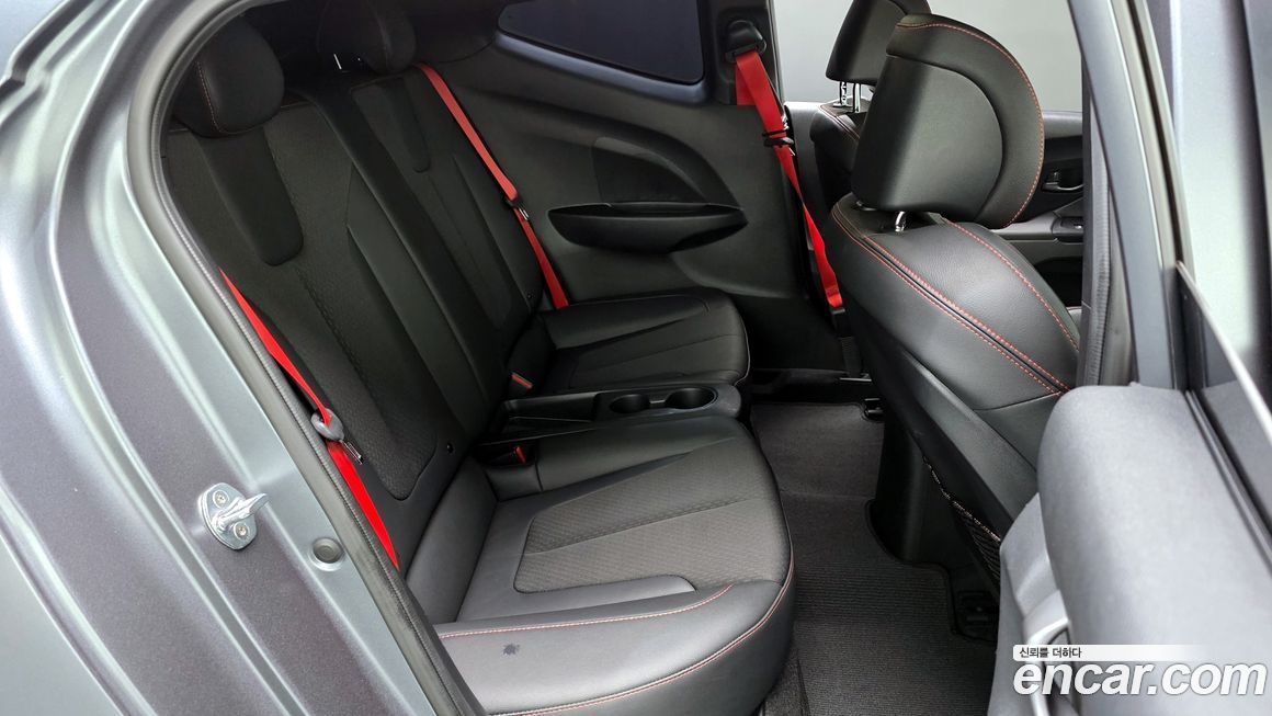 Hyundai Veloster 2019