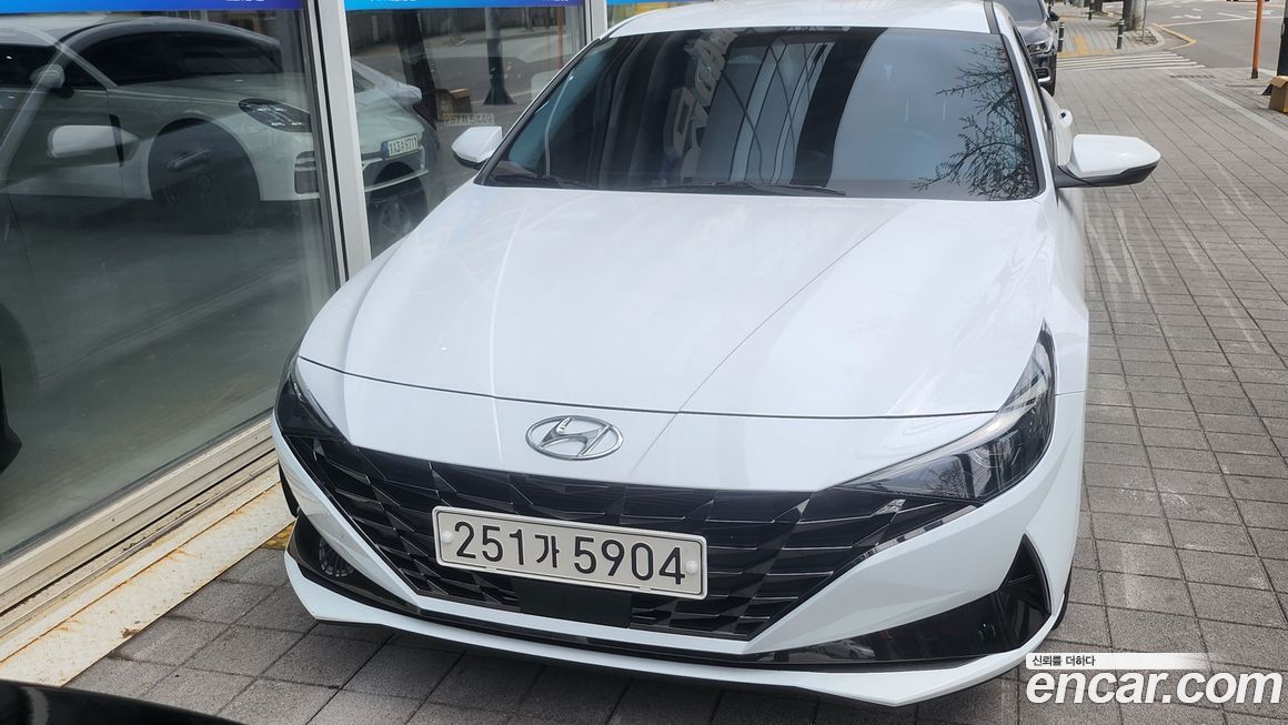 Hyundai AVANTE 2021