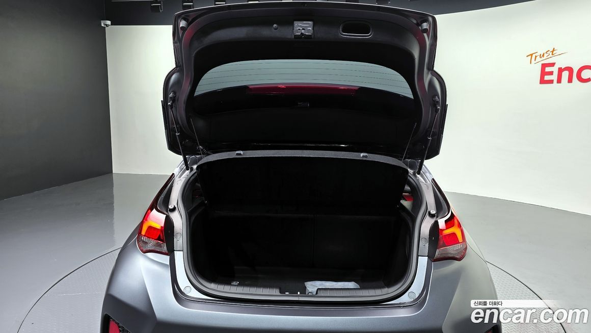 Hyundai Veloster 2019