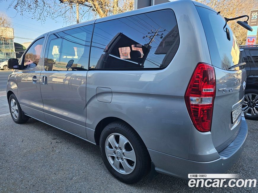 Hyundai Starex 2019