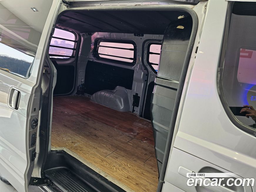 Hyundai Starex 2018
