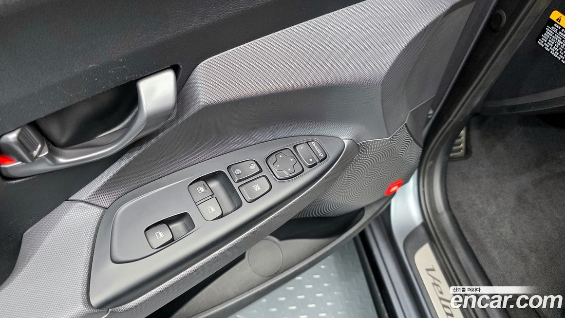 Hyundai Veloster 2019