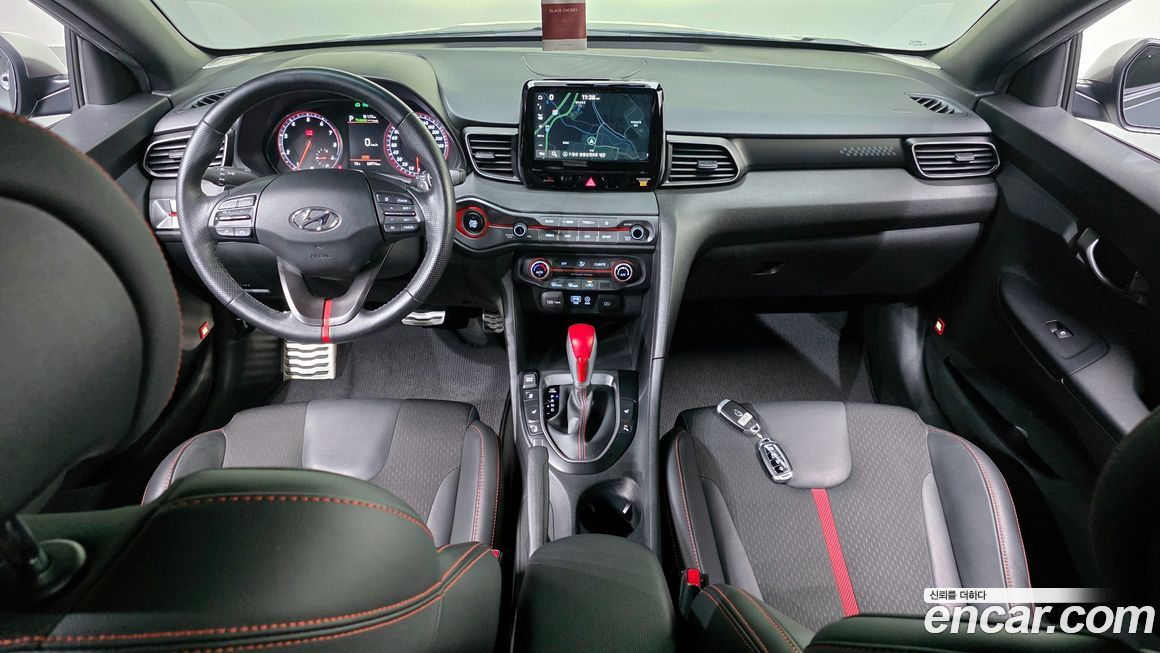 Hyundai Veloster 2019