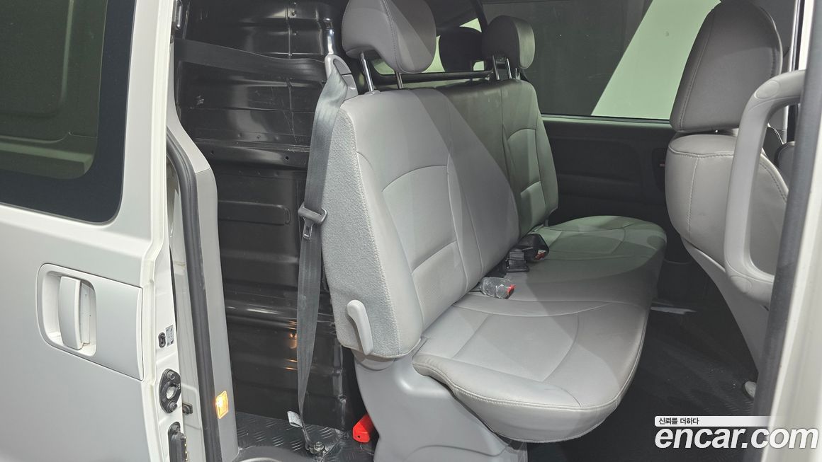Hyundai Starex 2021