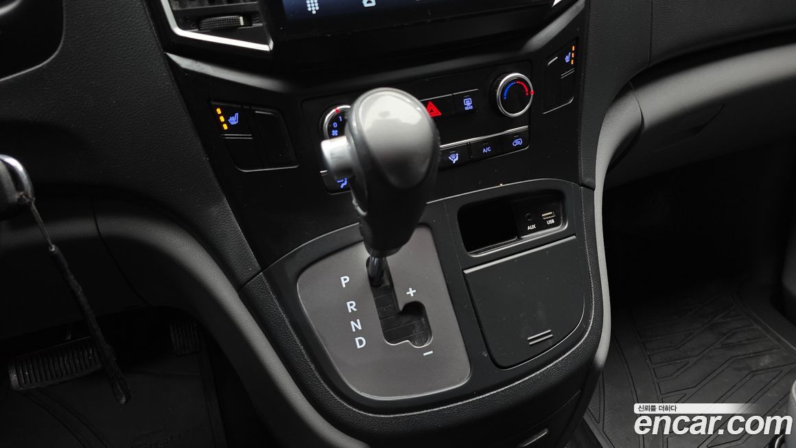 Hyundai Starex 2021