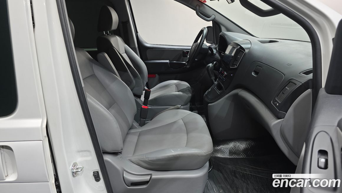 Hyundai Starex 2021