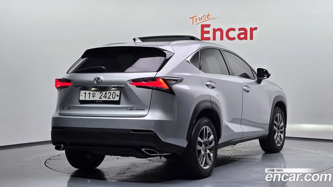 Lexus NX 2015