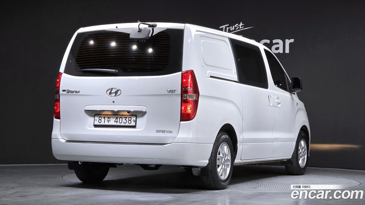 Hyundai Starex 2021