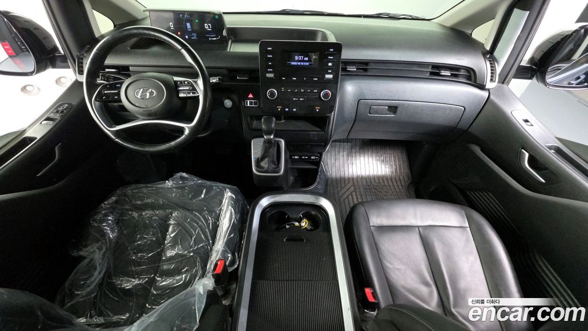 Hyundai Staria 2023