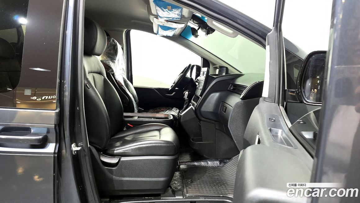 Hyundai Staria 2023