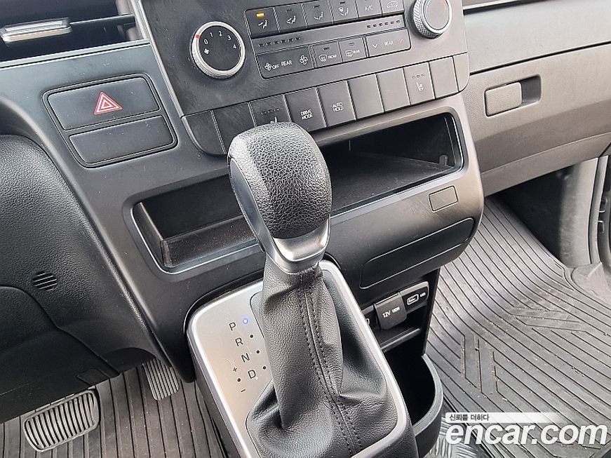 Hyundai Staria 2022