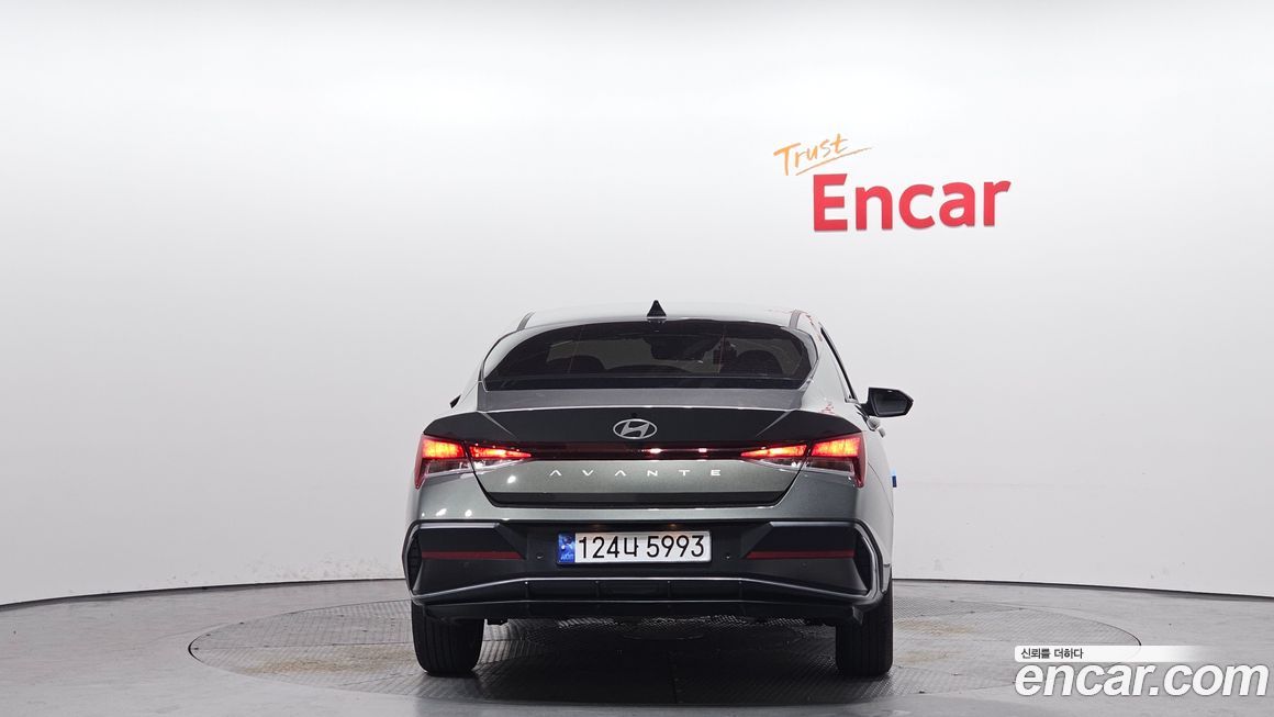 Hyundai AVANTE 2024