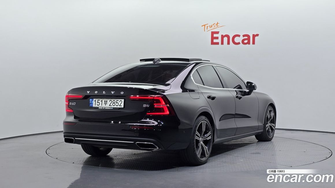 Volvo S60 2021