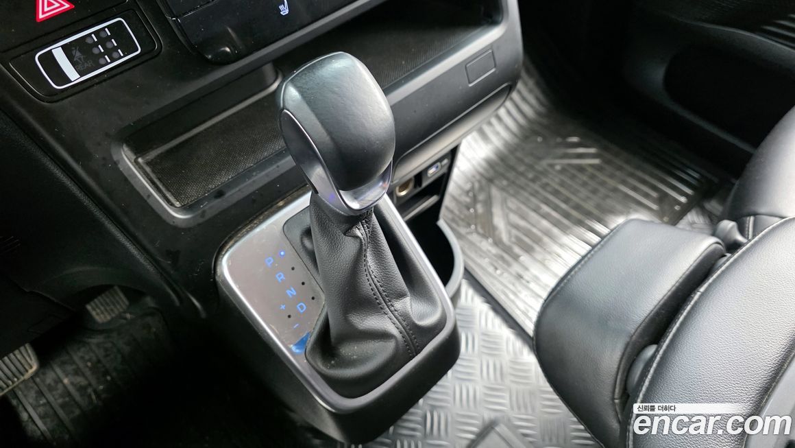 Hyundai Staria 2022