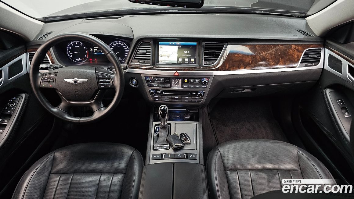 Hyundai Genesis 2016