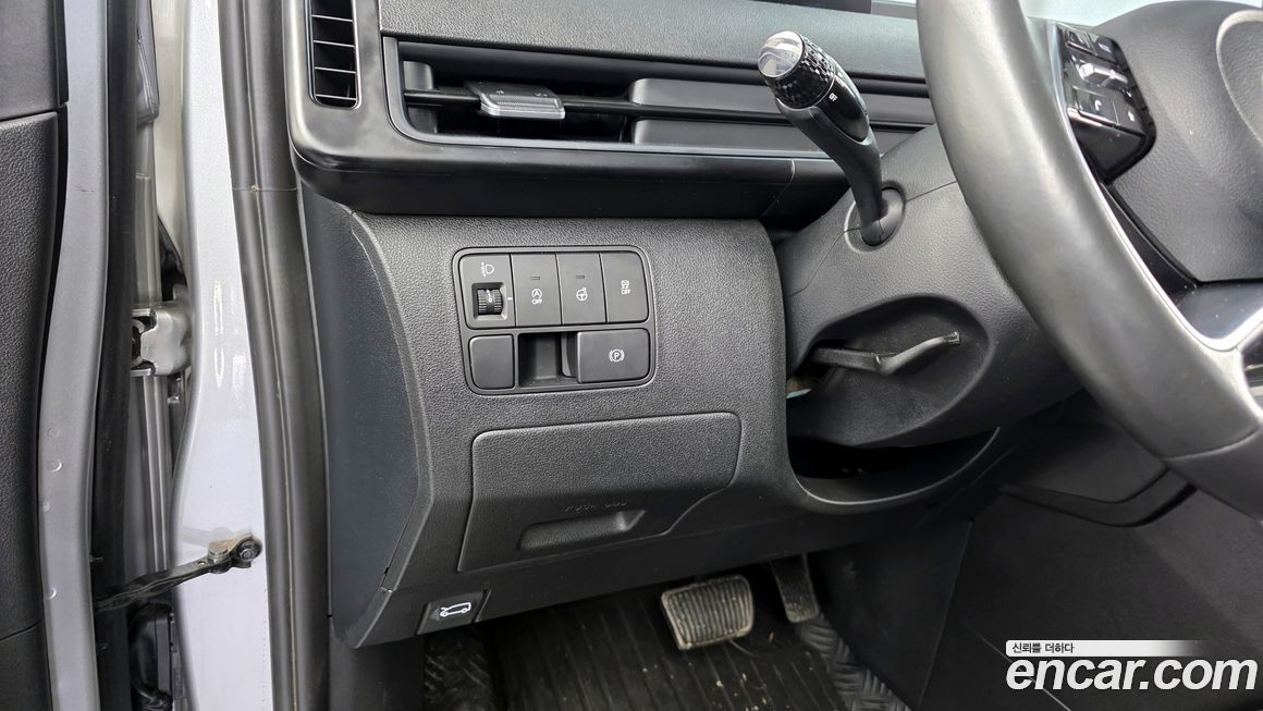 Hyundai Staria 2022