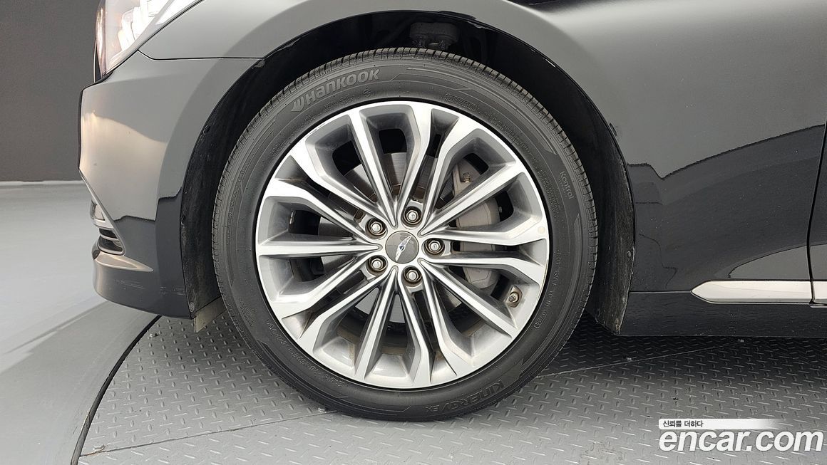 Hyundai Genesis 2016