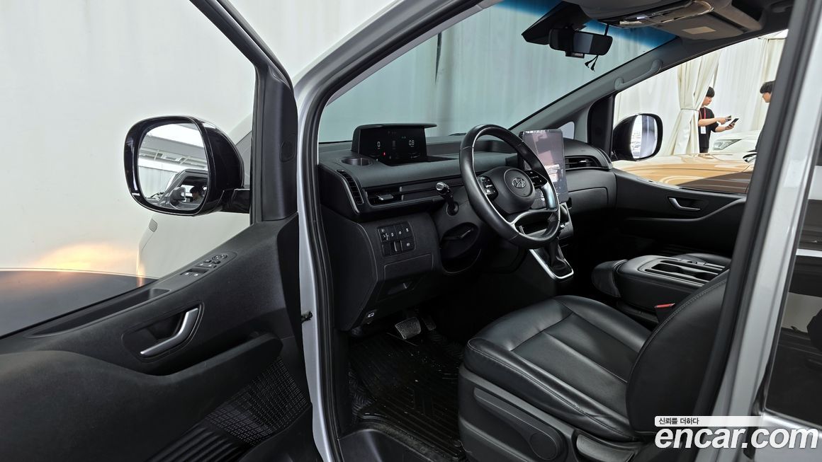Hyundai Staria 2022