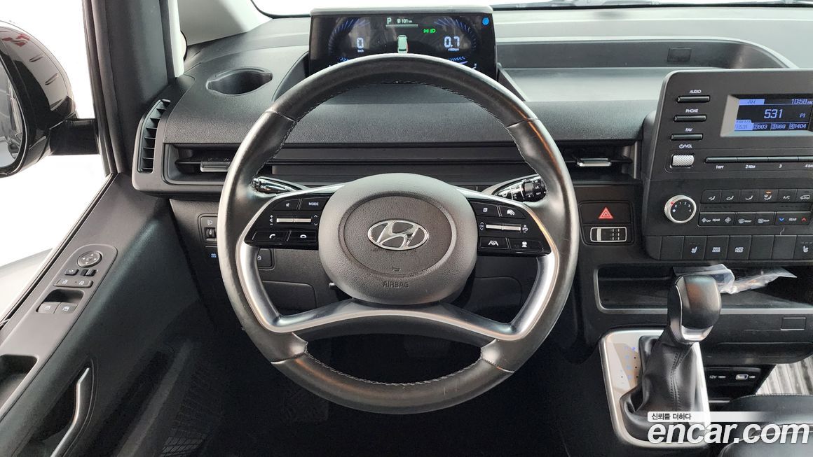 Hyundai Staria 2022
