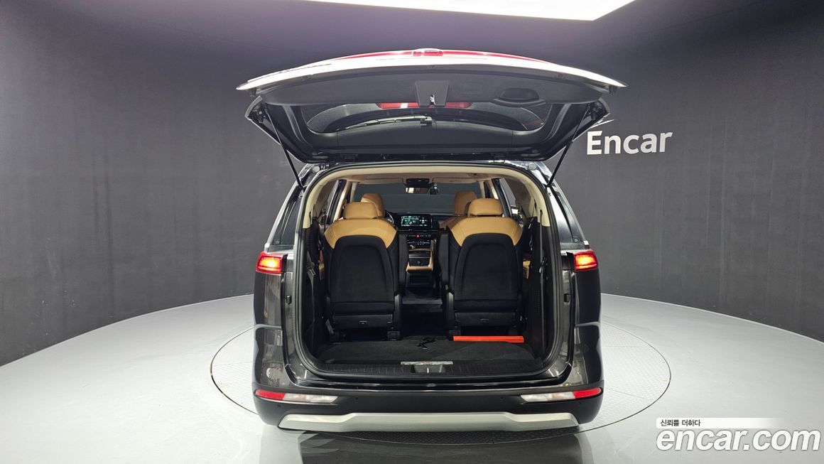Kia Canival 2021