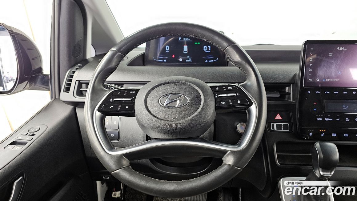 Hyundai Staria 2022