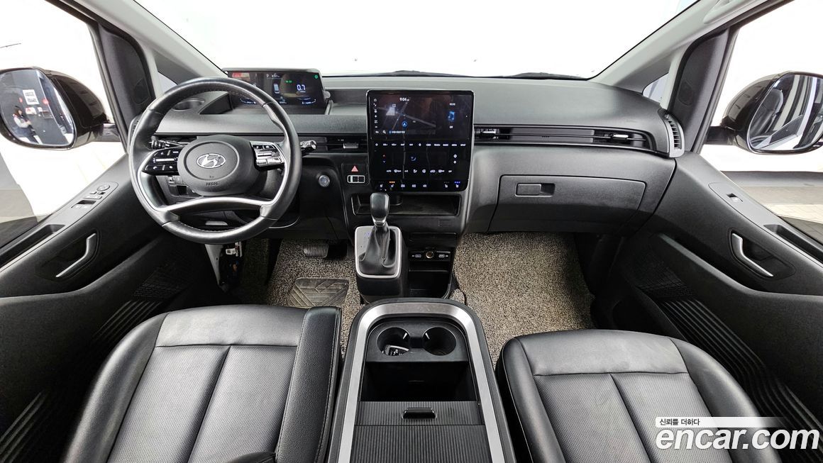 Hyundai Staria 2022