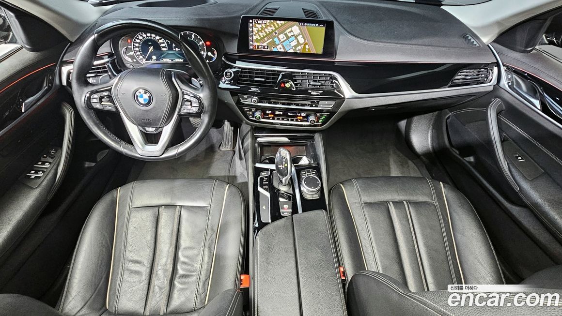 BMW 5-Series 2019