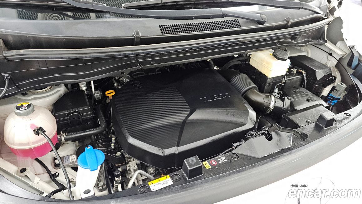 Hyundai Staria 2022