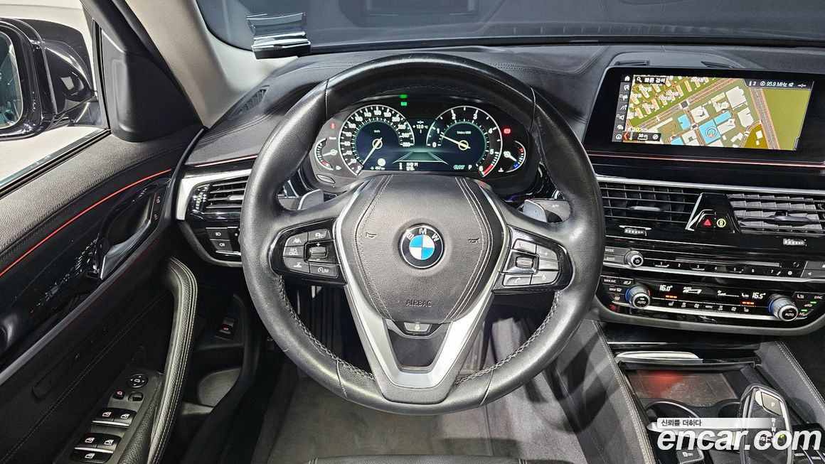 BMW 5-Series 2019