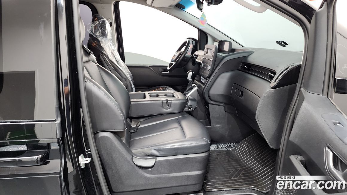 Hyundai Staria 2022