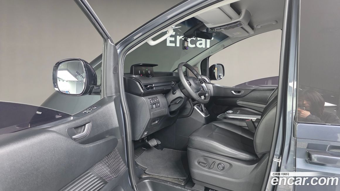 Hyundai Staria 2022