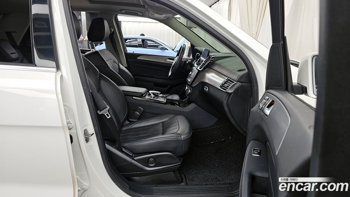 Mercedes-Benz GLE-Class 2018