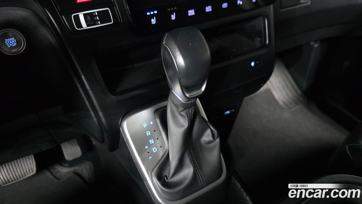 Hyundai Staria 2022