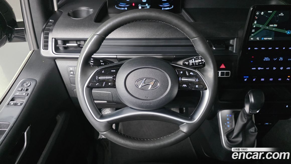 Hyundai Staria 2022